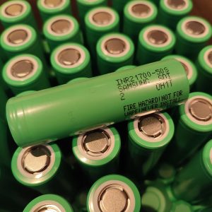 Samsung 50S 21700 (5000mAh / 45A*)