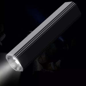 Ficklampa Sunstorm Ignite S32 (300 lumen)